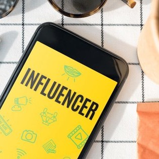 Influencers: How To Get Your First Brand Collabs